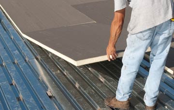 benefits of insulating Fox Holes flat roofing